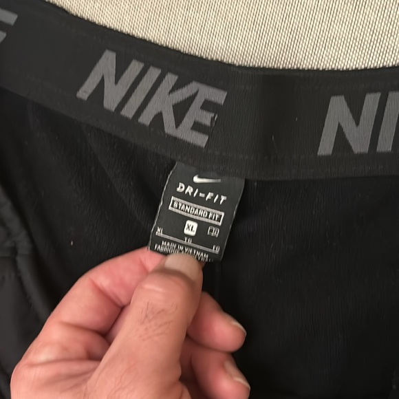 Nike Dri-Fit Men’s size XL Black/Grey Sweatpants. - Picture 3 of 4